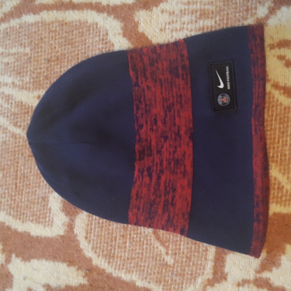 Nike Paris St-Germain Reversible Toque - Picture 5 of 14